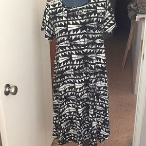 LuLaRoe “Carly” Tunic dress